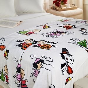 Peanuts Holiday Blanket